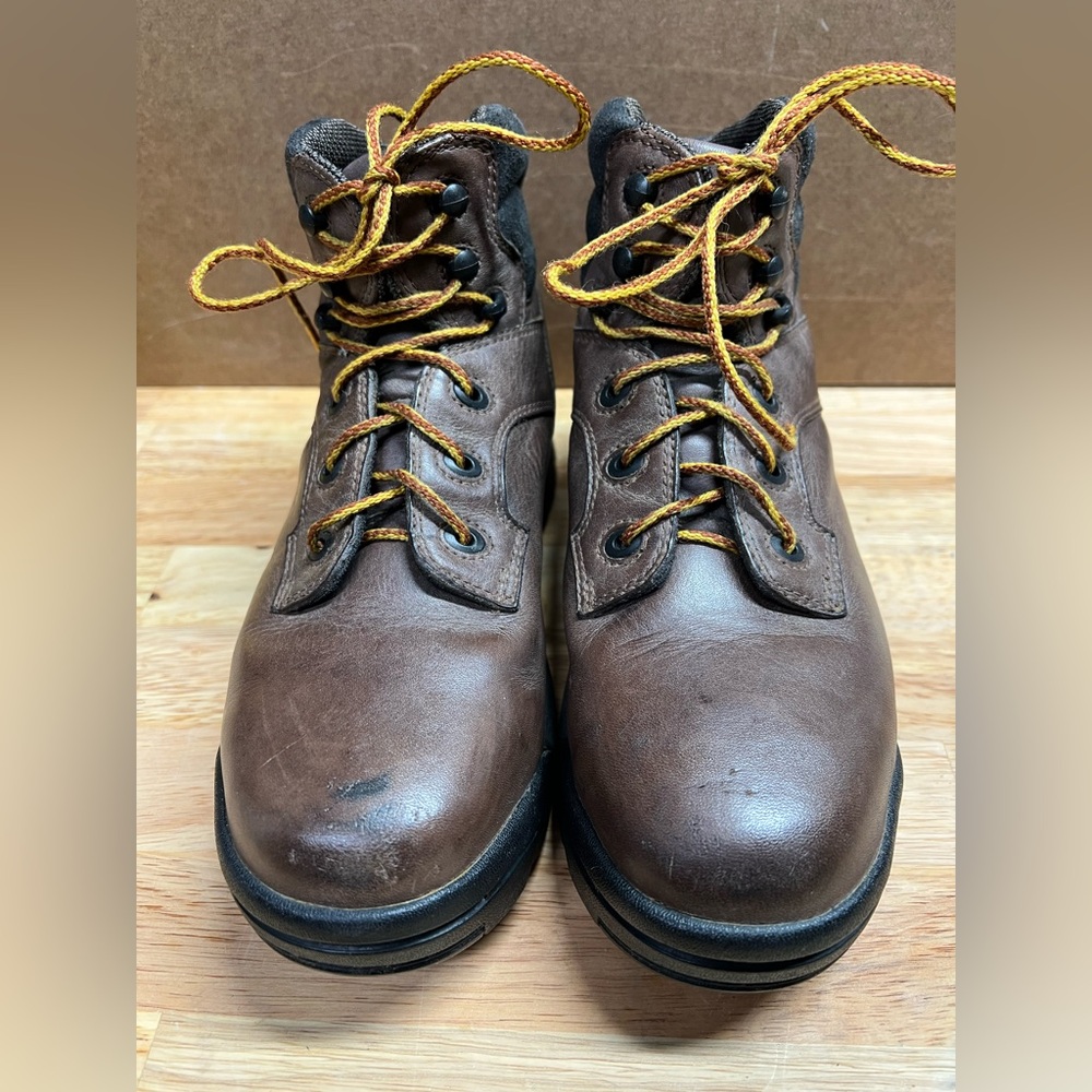 Timberland Pro Series Women’s 6” work boot Size 8, steel toe, oil resistant sole